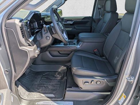 Used 2026 GMC Sierra 1500 SLT image 15