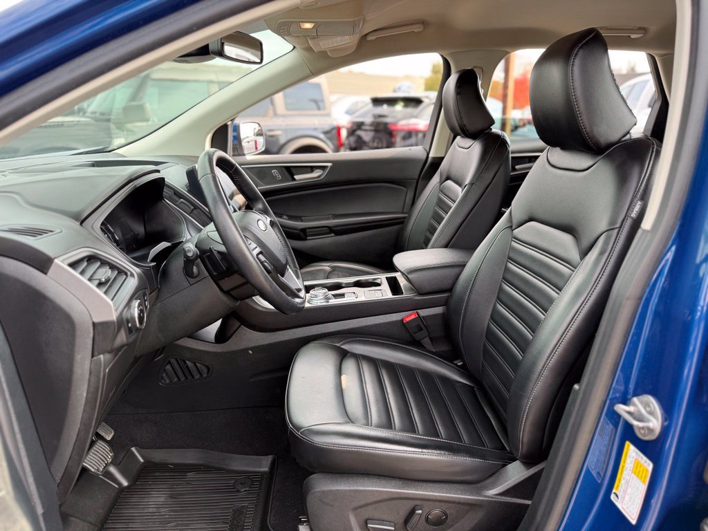 Used 2023 Ford Edge SEL AWD/4WD image 11