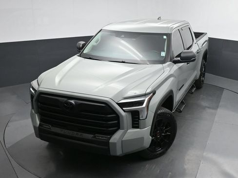 Used 2024 Toyota Tundra SR5 AWD/4WD image 38
