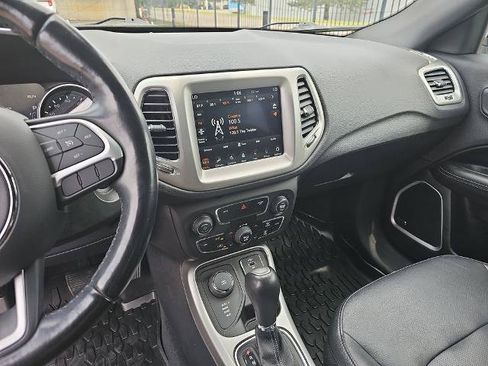 Used 2020 Jeep Compass High Altitude AWD/4WD image 20