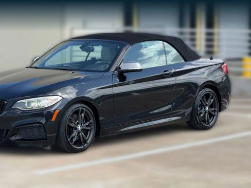 Used 2016 BMW M235i Convertible RWD image 8