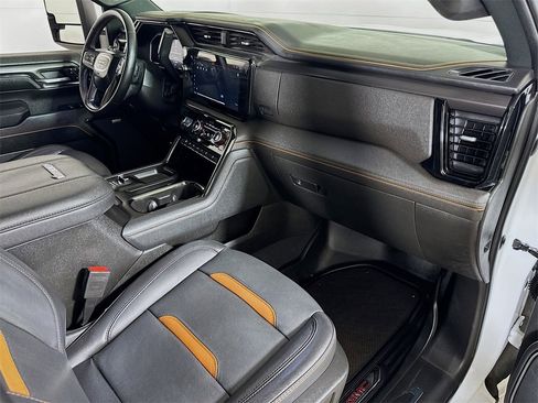 Used 2024 GMC Sierra 2500 AT4 w/ AT4 Premium Plus Package image 29