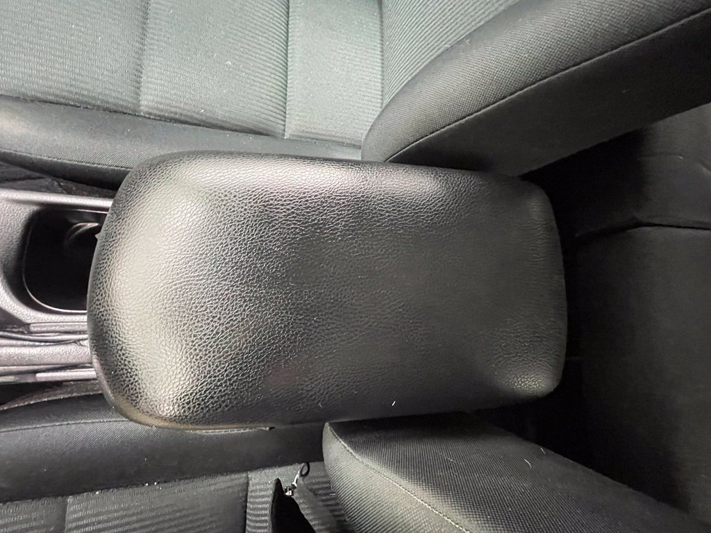 Used 2016 Toyota RAV4 LE AWD/4WD image 14