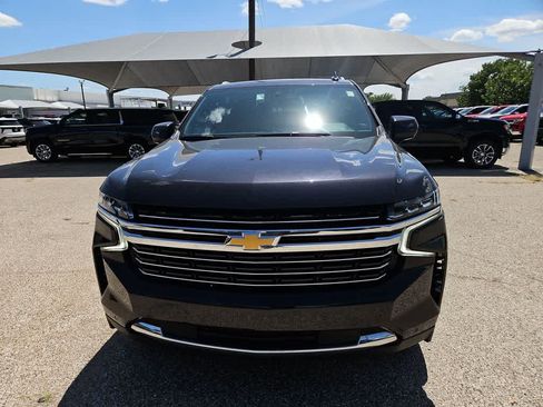 Used 2024 Chevrolet Tahoe LT RWD image 3