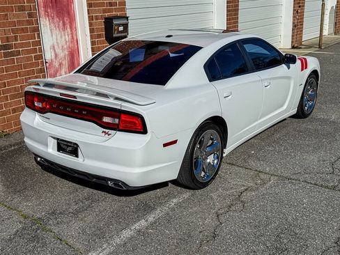 Used 2014 Dodge Charger R/T image 36