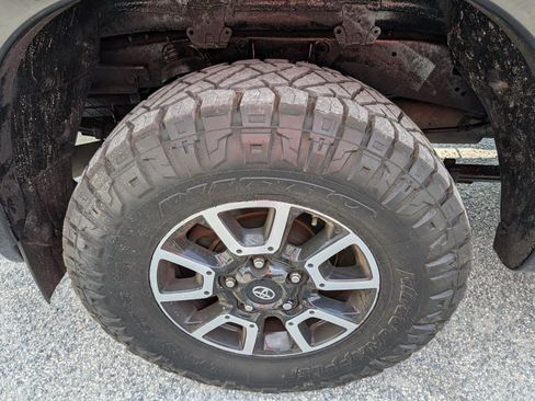 Used 2013 Toyota Tundra 4x4 CrewMax w/ TRD Off-Road Pkg image 6