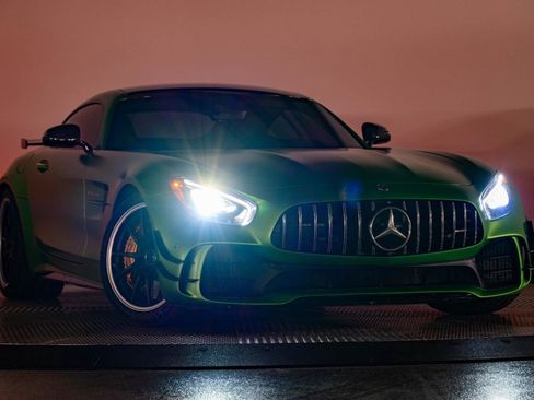 Used 2018 Mercedes-Benz AMG GT R image 29