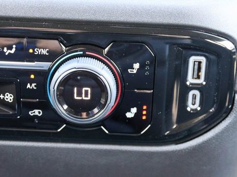 New 2026 Chevrolet Silverado 1500 LT w/ Convenience Package II image 18