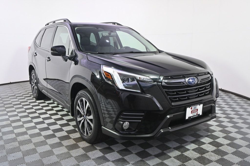 Used 2023 Subaru Forester Limited AWD/4WD image 9