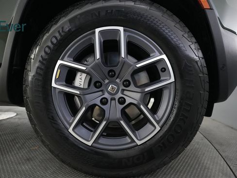 Used 2024 Rivian R1S Adventure Dual AWD/4WD image 19