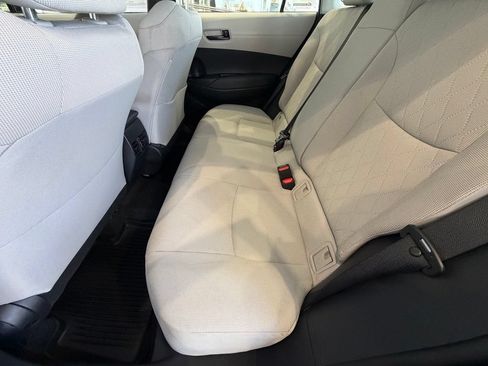 Used 2022 Toyota Corolla Cross L FWD image 31