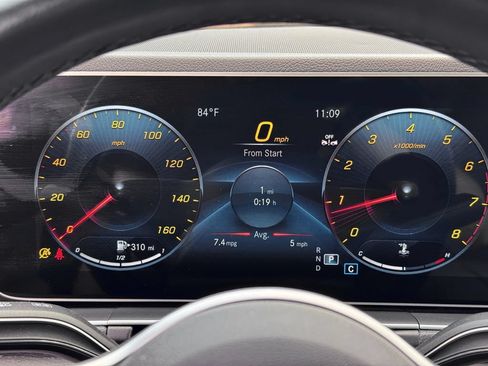 Used 2023 Mercedes-Benz GLE 350 w/ Premium Package image 19