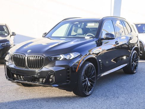 New 2026 BMW X5 sDrive40i w/ M Sport Package image 3