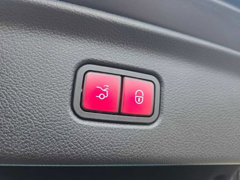 New 2026 Mercedes-Benz S 580 4MATIC Sedan image 18