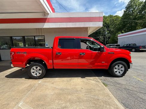 Used 2017 Ford F150 XLT AWD/4WD image 2