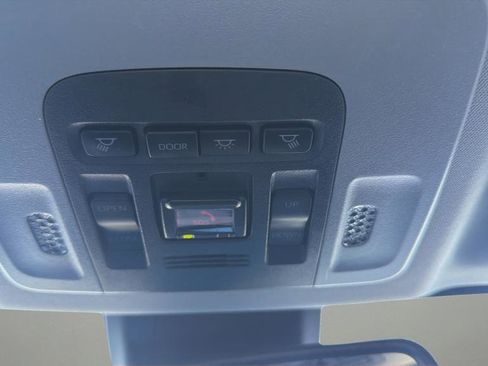 Used 2021 Toyota Camry XLE w/ Navigation Upgrade Package image 28