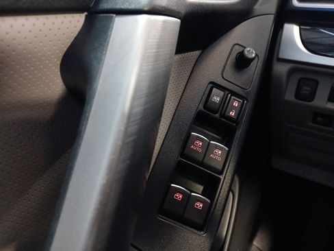 Used 2018 Subaru Forester 2.5i Limited image 19