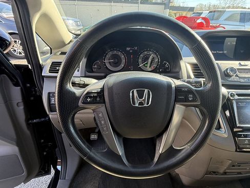 Used 2016 Honda Odyssey SE image 12