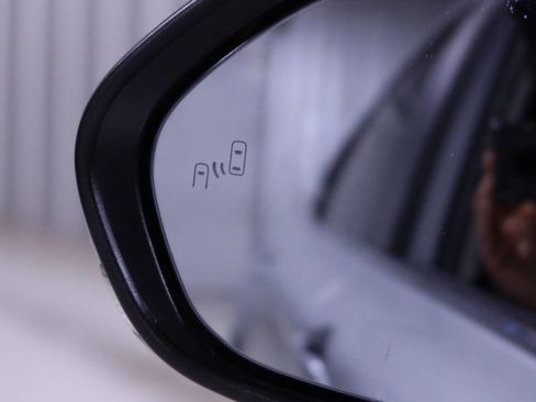 Used 2022 Toyota Camry SE image 23