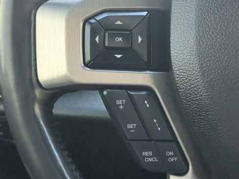 Certified 2020 Ford F450 Platinum w/ FX4 Off-Road Package image 24