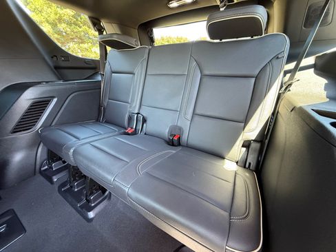 Used 2023 Chevrolet Tahoe Premier w/ Advanced Technology Package AWD/4WD image 21