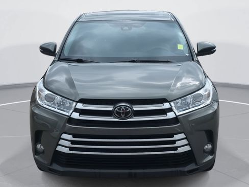 Used 2018 Toyota Highlander Plus image 2