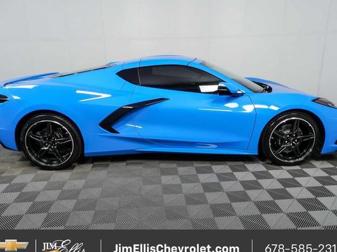 Used 2025 Chevrolet Corvette Stingray Preferred Cpe w/ 2LT RWD image 2