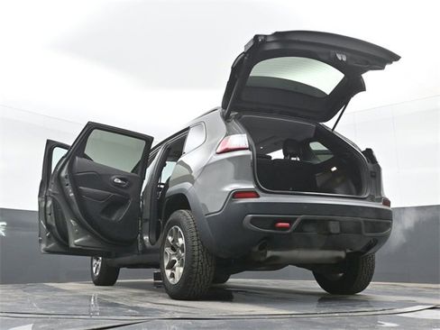 Used 2019 Jeep Cherokee Trailhawk w/ Comfort/Convenience Group image 61