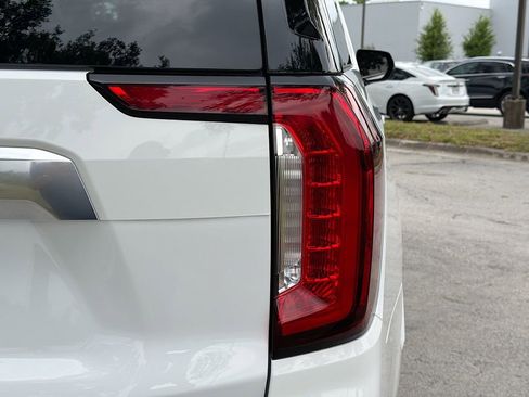 Used 2024 GMC Yukon XL Denali w/ Advanced Technology Package RWD image 10
