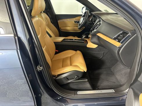 Used 2020 Volvo XC90 T6 Inscription w/ Protection Package Premier AWD/4WD image 13