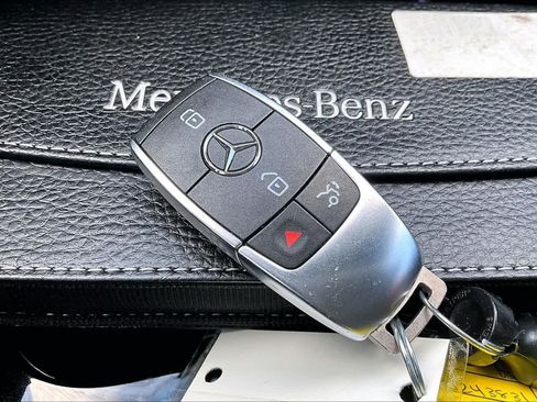 Used 2021 Mercedes-Benz GLA 250 image 16