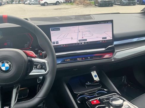 Used 2026 BMW M5 w/ Executive Package image 6