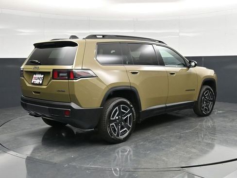 New 2026 Jeep Cherokee Laredo AWD/4WD image 11