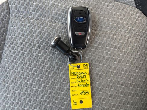 Used 2023 Subaru Forester Premium AWD/4WD image 34
