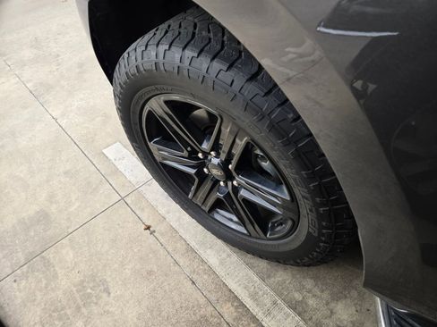 Used 2020 Ford Expedition XLT w/ Equipment Group 202A image 10