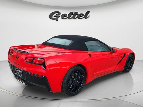 Used 2019 Chevrolet Corvette Stingray Convertible w/ Carbon Flash Badge Package RWD image 4
