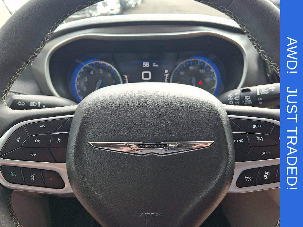 Used 2022 Chrysler Pacifica Touring-L AWD/4WD image 20