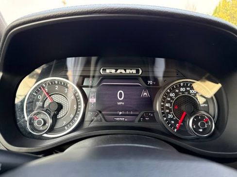 Used 2025 RAM 1500 Laramie AWD/4WD image 28