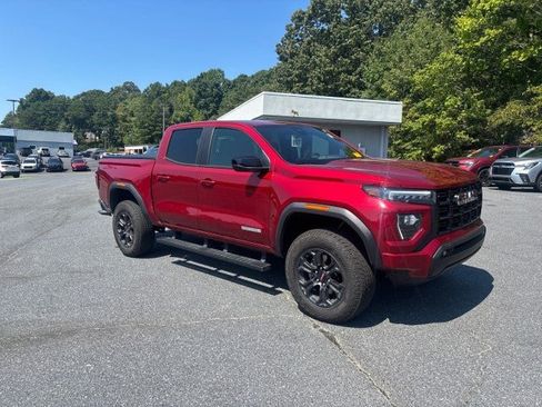 Used 2025 GMC Canyon Elevation w/ Convenience Package RWD image 9