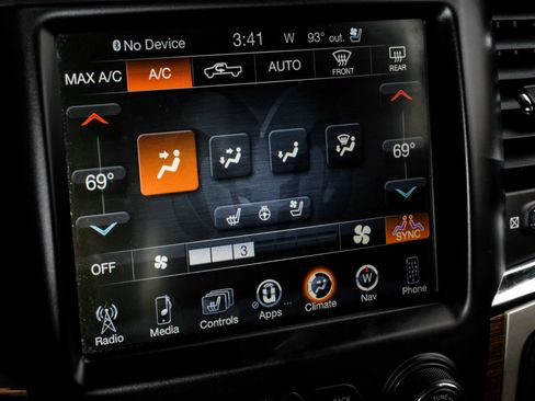 Used 2015 RAM 1500 Laramie w/ Convenience Group AWD/4WD image 37