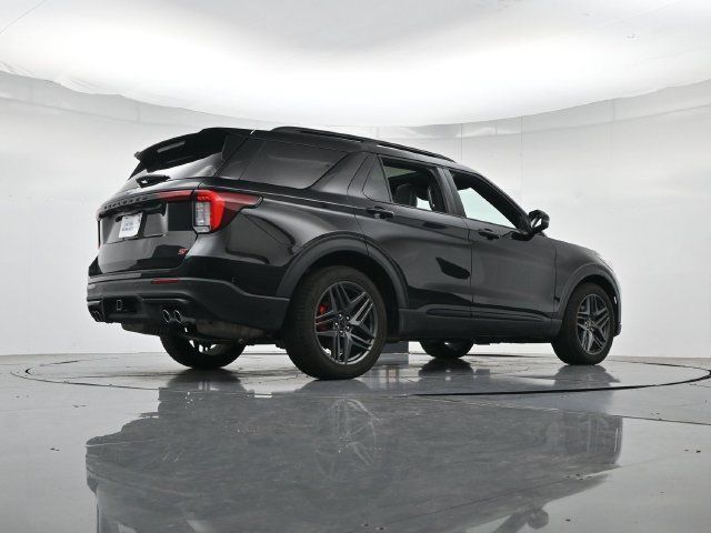 Certified 2026 Ford Explorer ST w/ Sun And Sound Package AWD/4WD image 36