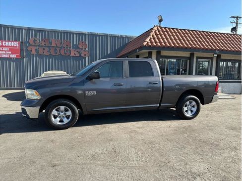 Used 2021 RAM 1500 Classic SLT RWD image 15