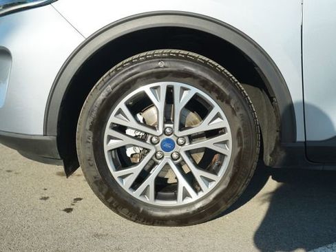 Used 2022 Ford Escape SEL w/ Technology Package image 11