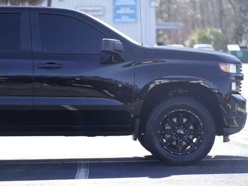 Used 2020 Chevrolet Silverado 1500 Custom w/ Custom Value Package image 6