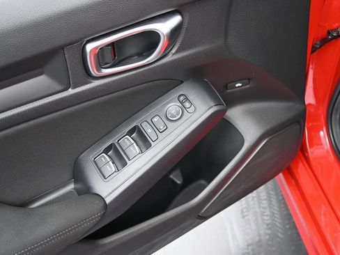 Certified 2025 Honda Civic Sport image 17