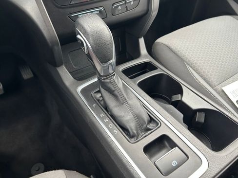 Used 2018 Ford Escape SE image 16