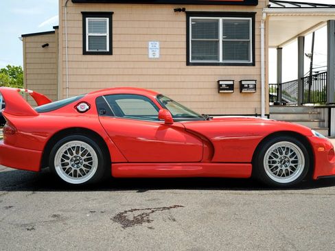 Used 2002 Dodge Viper GTS RWD image 4