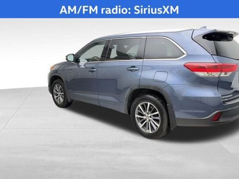 Used 2017 Toyota Highlander XLE image 4