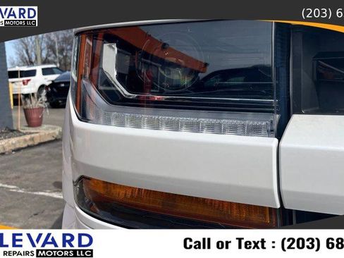 Used 2017 Chevrolet Silverado 1500 LT w/ Texas Edition AWD/4WD image 11