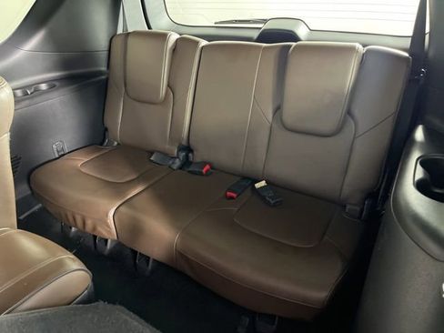 Used 2024 Nissan Armada Platinum w/ Captain's Chairs Package RWD image 46